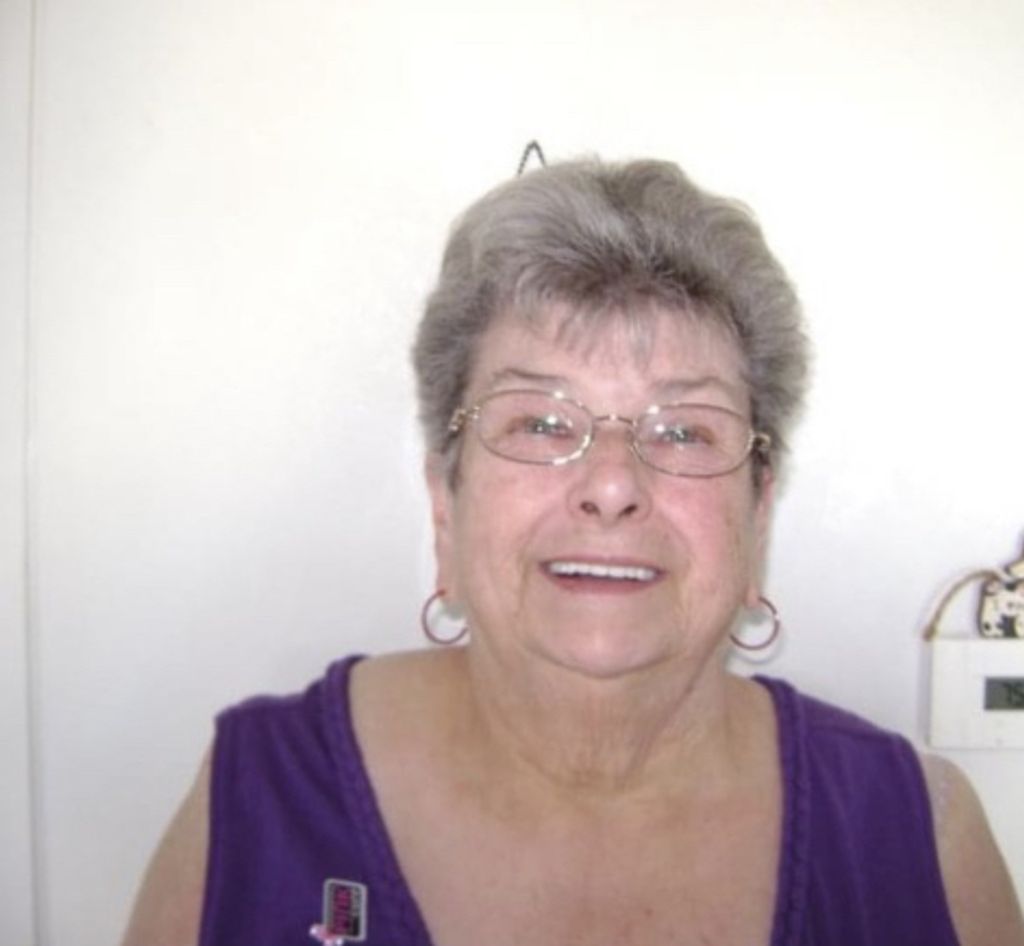 Rosalie H Folnsbee
