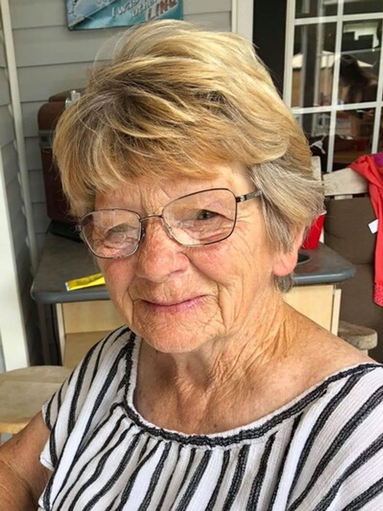 Jenny Lynn Bell Profile Photo