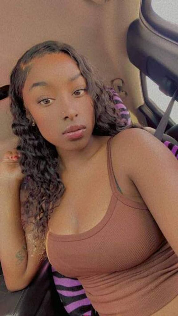 Rayshawna Jomonique Armstrong Profile Photo