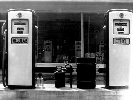 Tom D. East photo gallery thumbnail 15 of 183