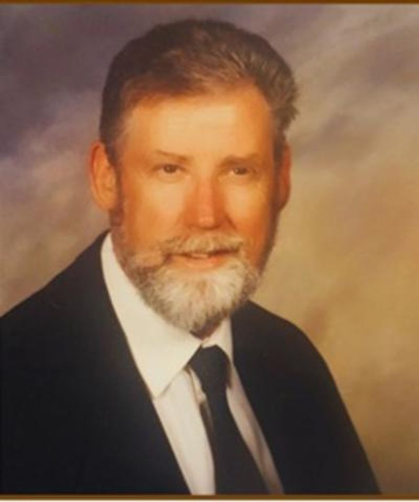 Robert W. Thompson Profile Photo