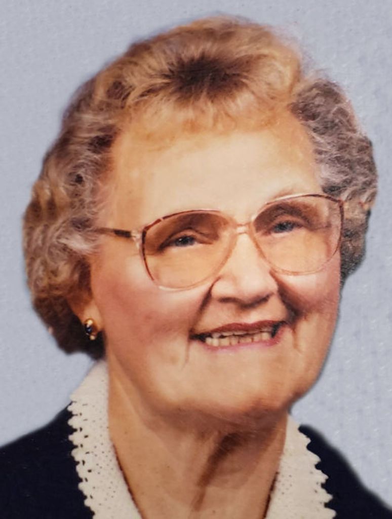 M. Margaret (Rowedda)  Smith