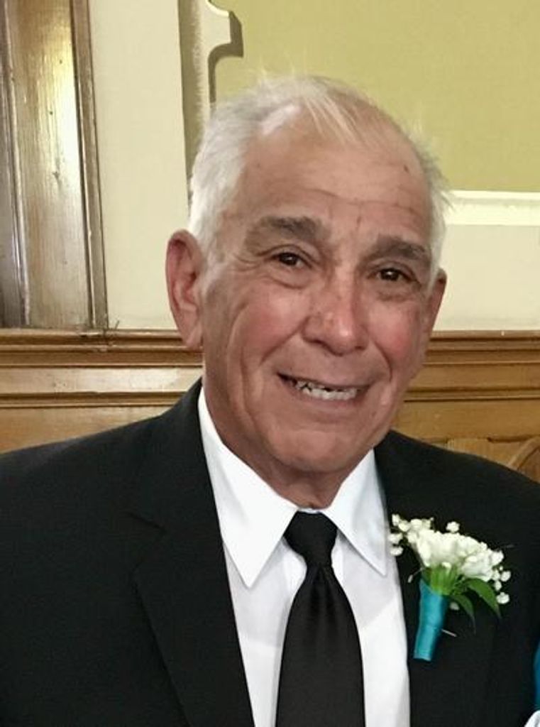 Robert Alex Arzate Profile Photo