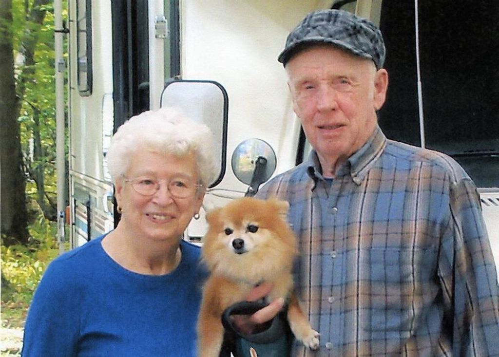 Russell William "Russ" Hoyt