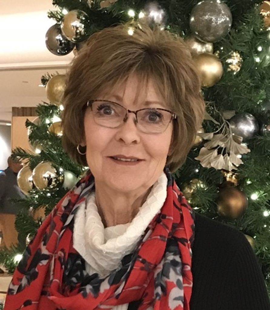 Mitzie Whitehead Profile Photo