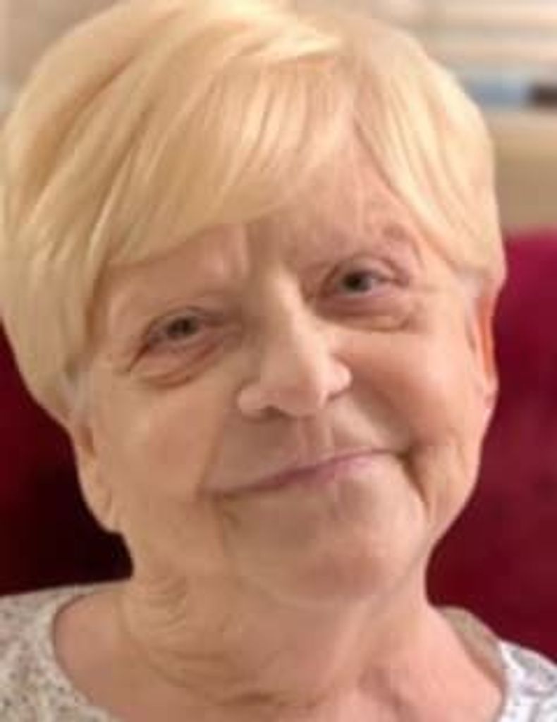 Vivian Gayle Carroll Profile Photo