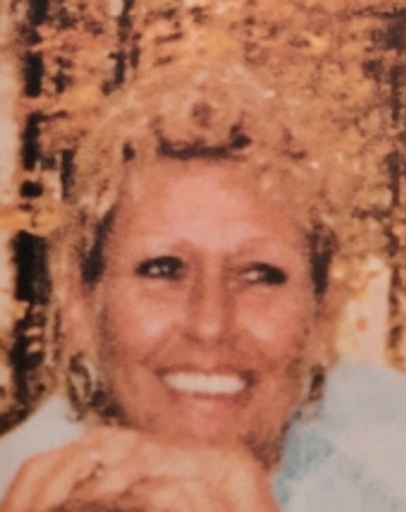 Betty 'Dee' Lowder