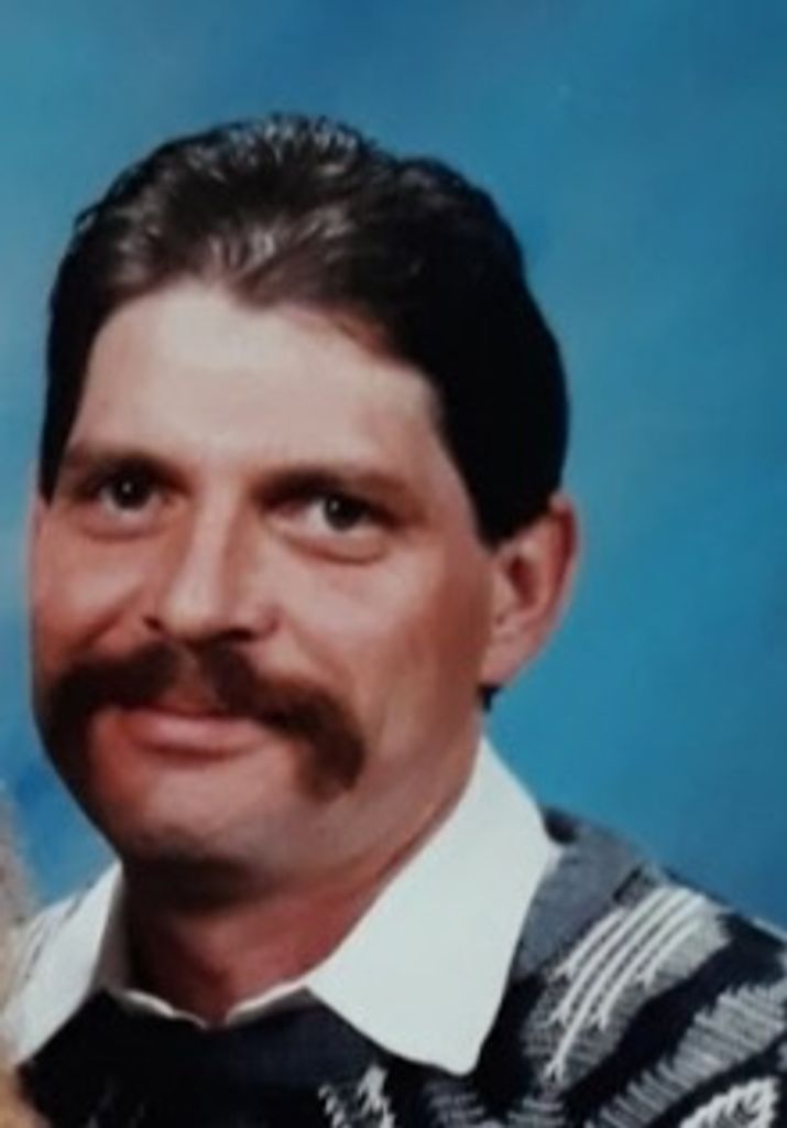 Michael Hobert Marsh Profile Photo