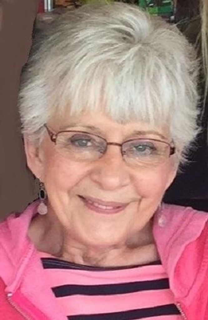Elaine Lou (Houghton) Holm Profile Photo
