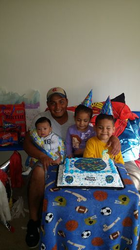 Moises Exequiel Velasquez Osorio photo gallery thumbnail 114 of 237