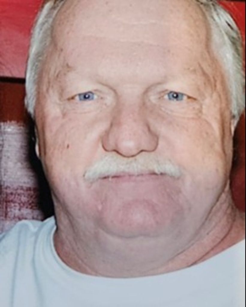 Earl Warren Richards Profile Photo