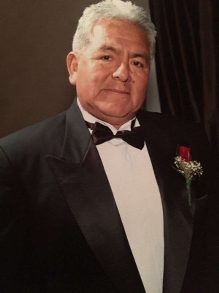Nicolas Solis Profile Photo