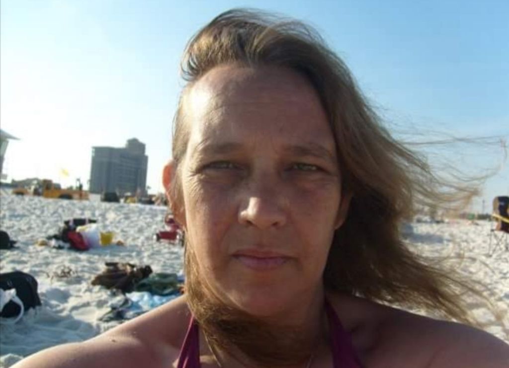 Linda (Adams)  Preast