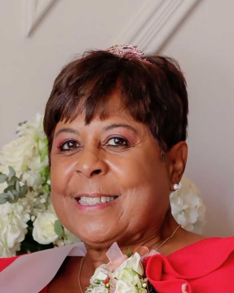 CHRISTELL HOLMES GRAY