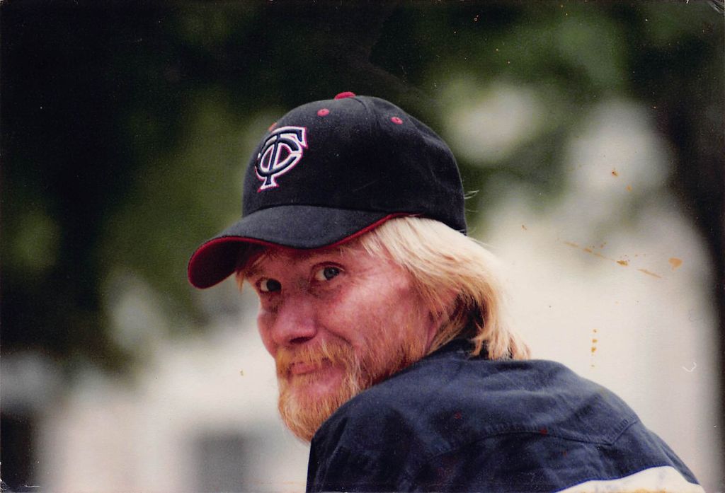 Robert Lee Grosz Profile Photo