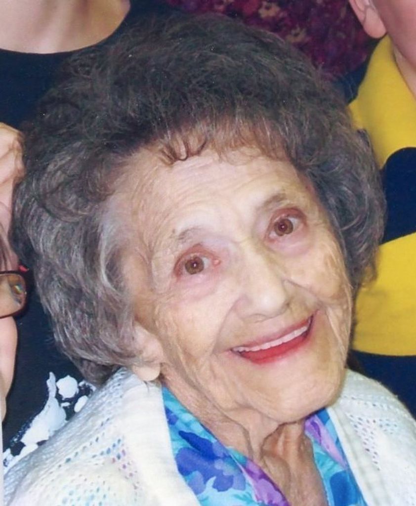 Geraldine Viola (Deanie) Weller Profile Photo