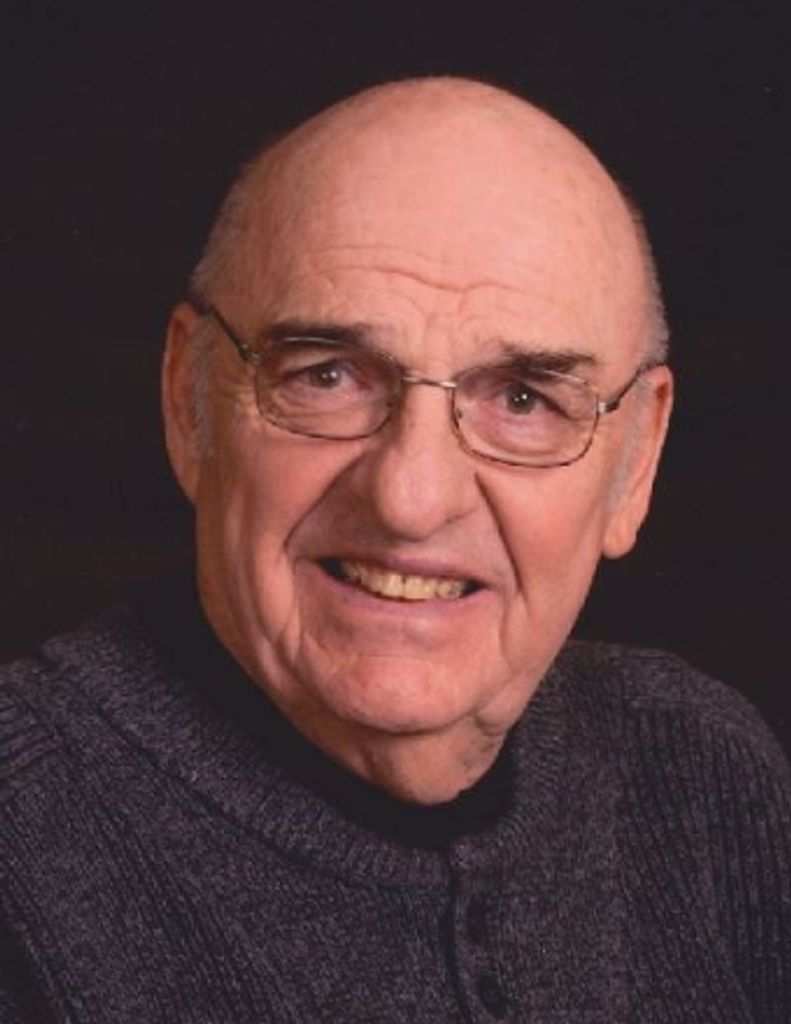 Lowell E. Kussow Profile Photo