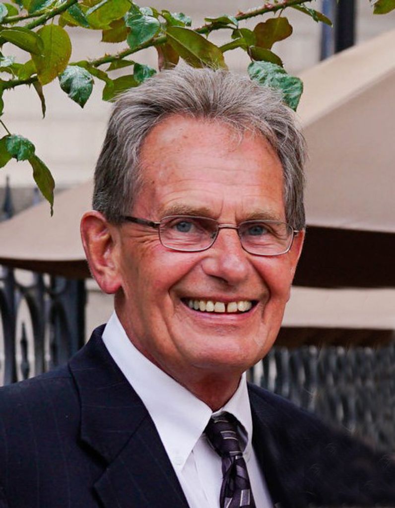 Raymond Thorson