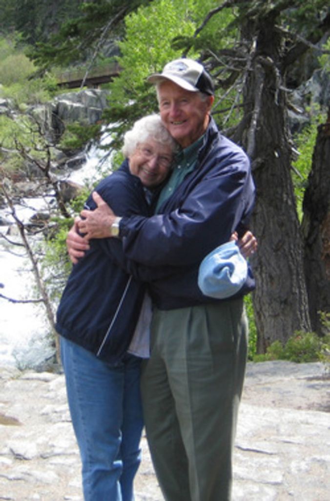 Garth Val Bowman