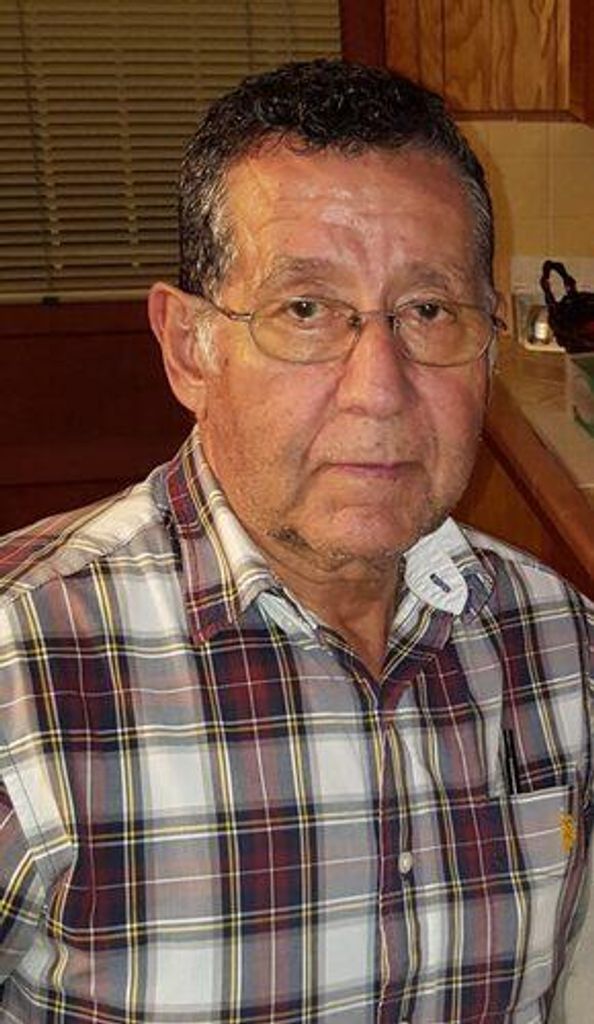 Calixto Salinas Profile Photo