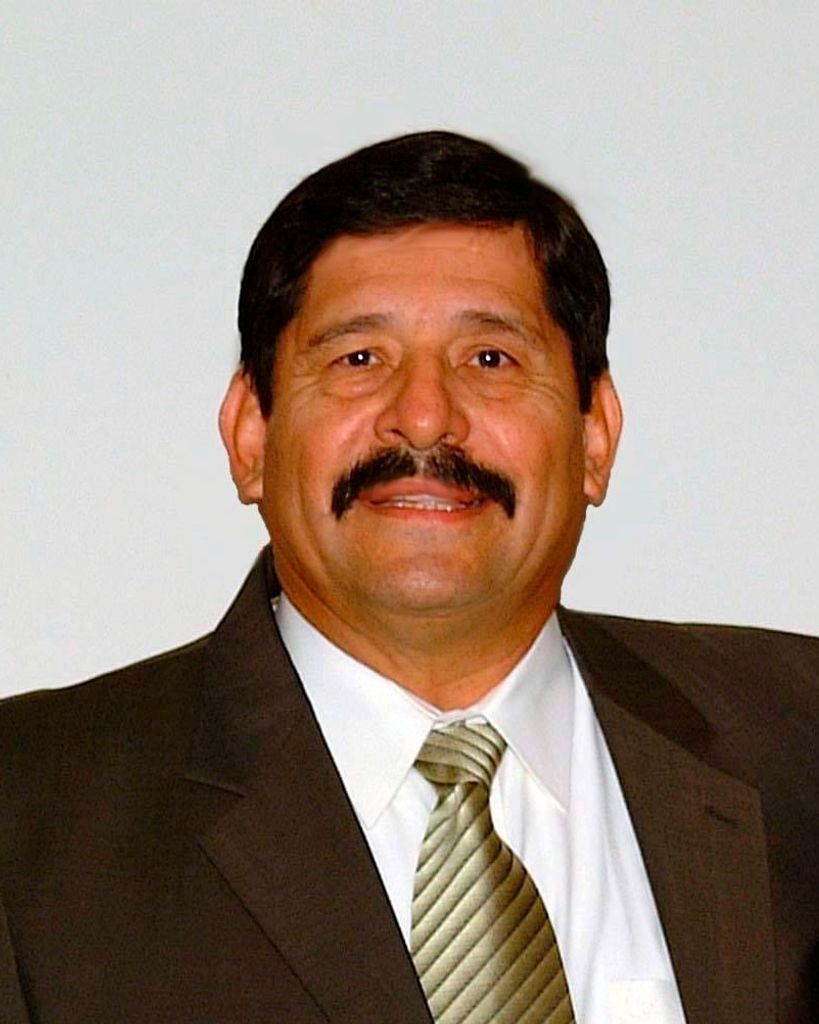 Roberto J. Perez Cardenas