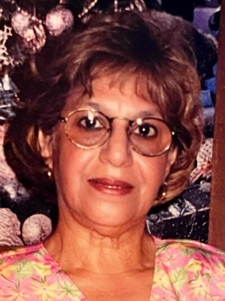 Josephine Ytuarte Davidson Profile Photo