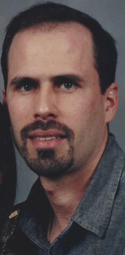 Robert  Muniz Profile Photo