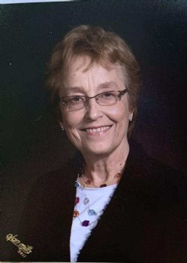 Carolyn Sauzek