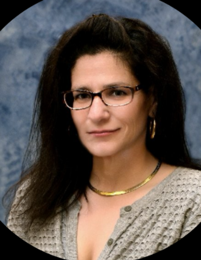 Courtney  Lynn  Canfield