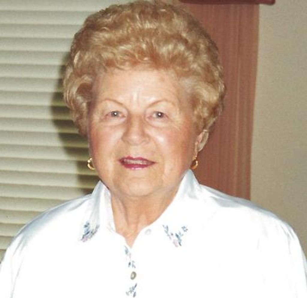 Vera  Mae Knowlton