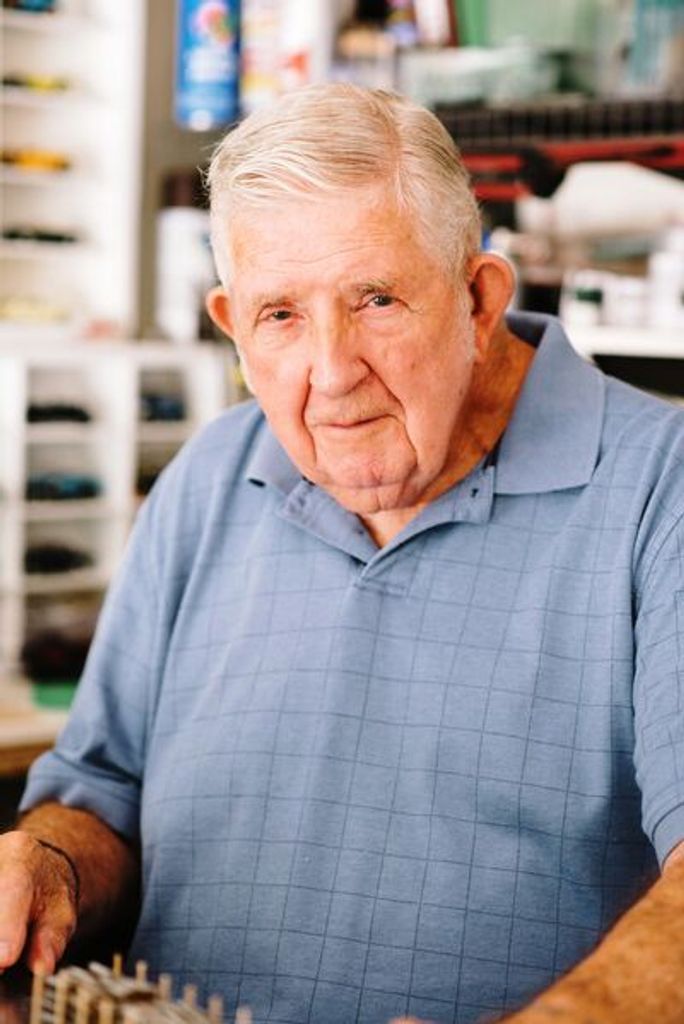 Robert Lavon Nahikian, Jr. Profile Photo