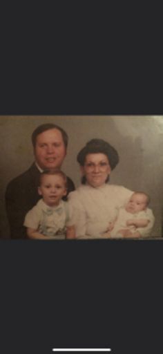 Doris Elaine Lockett photo gallery thumbnail 16 of 24