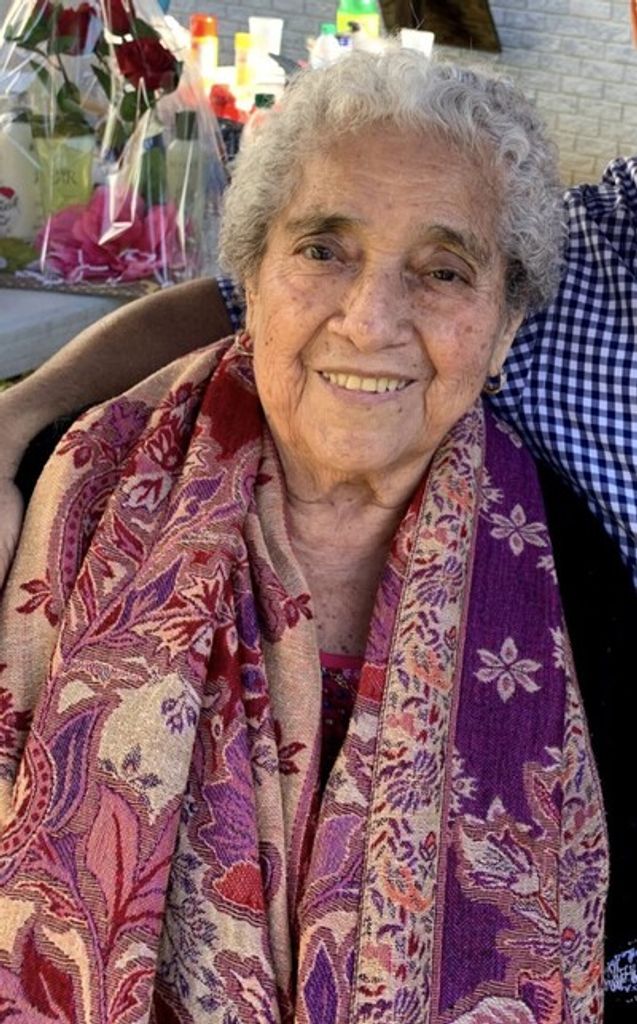 Etelvina Solis Yanez