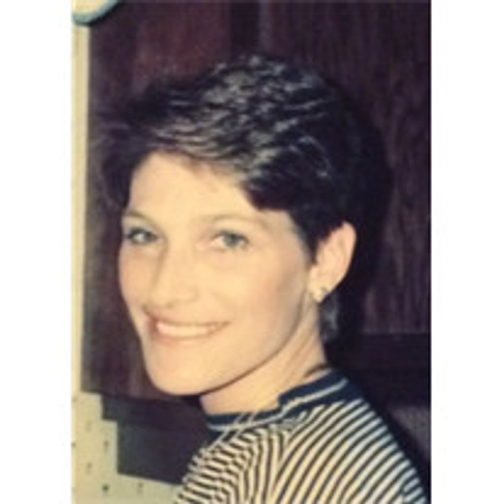 Catherine L Lindsay