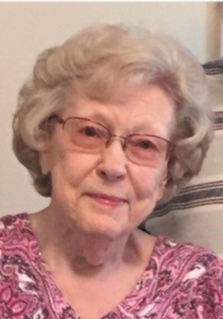 Mary Lou Mueller Profile Photo