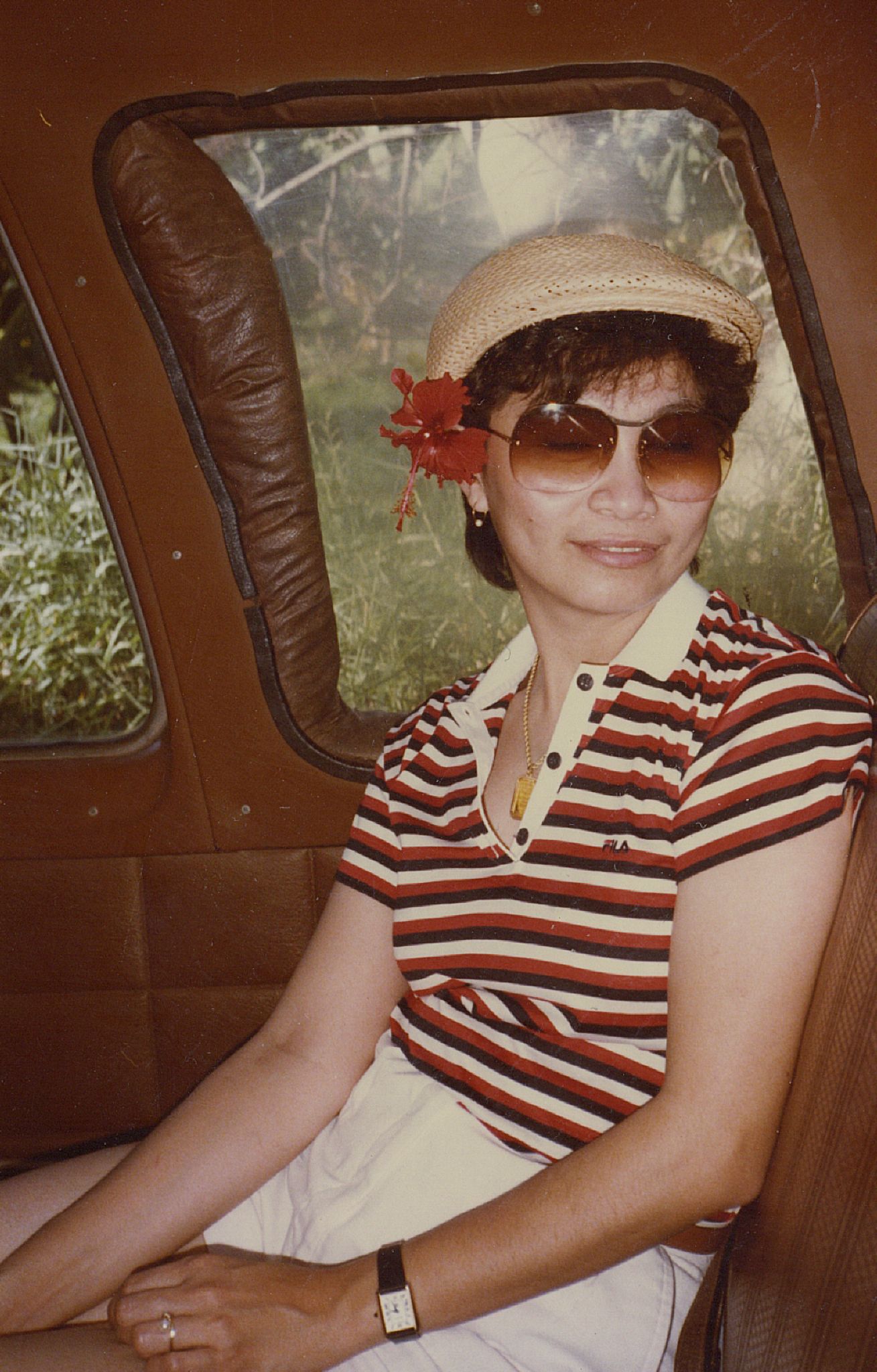 Julieta Vergara Solomon photo gallery image 2 of 13
