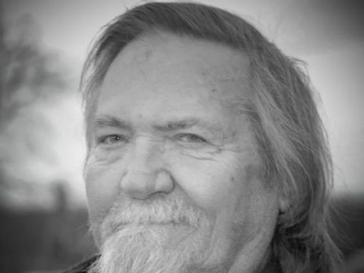 Ronnie Lee (Scotty) Sprinkle photo gallery thumbnail 1 of 3