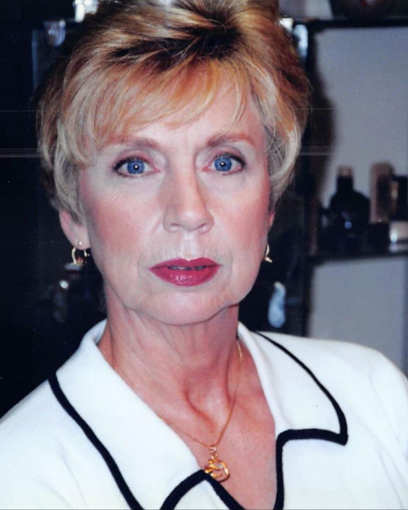 Carolyn Simpson Profile Photo