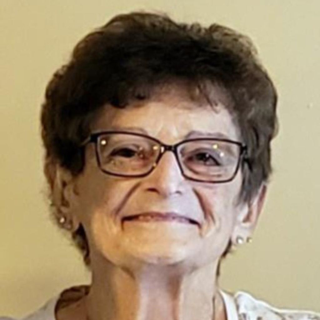 Linda J (Hall) King
