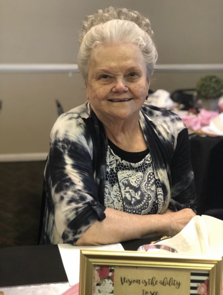 Wilma (Robinson)  Lynn