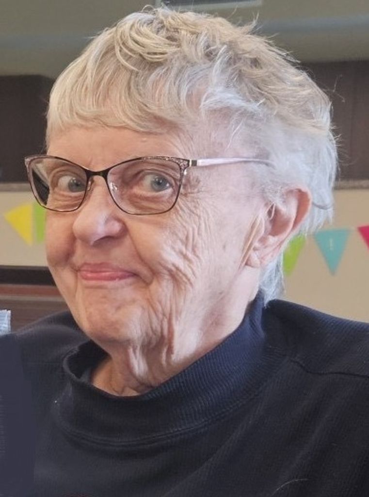 Claire Derosier Profile Photo