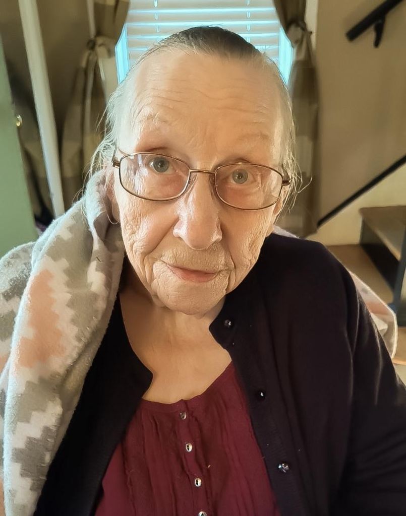 Beverly Saltis Profile Photo