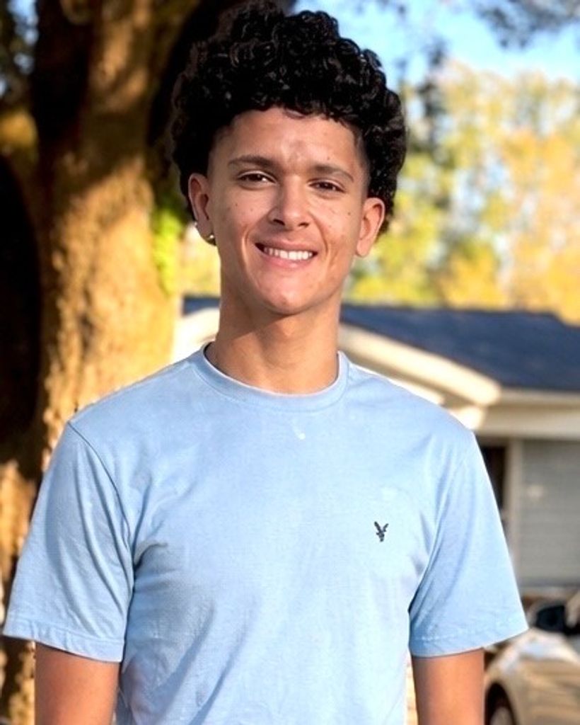 Hunter Matthew Reed Profile Photo