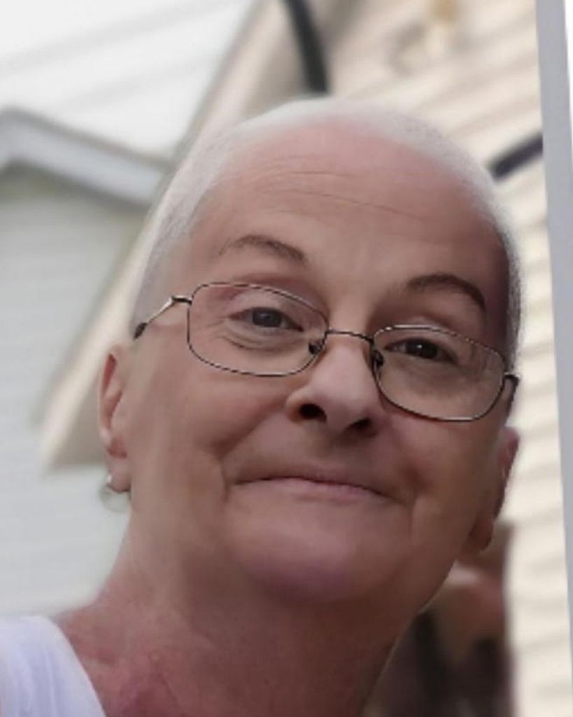 Della Carolyn Gibson Profile Photo