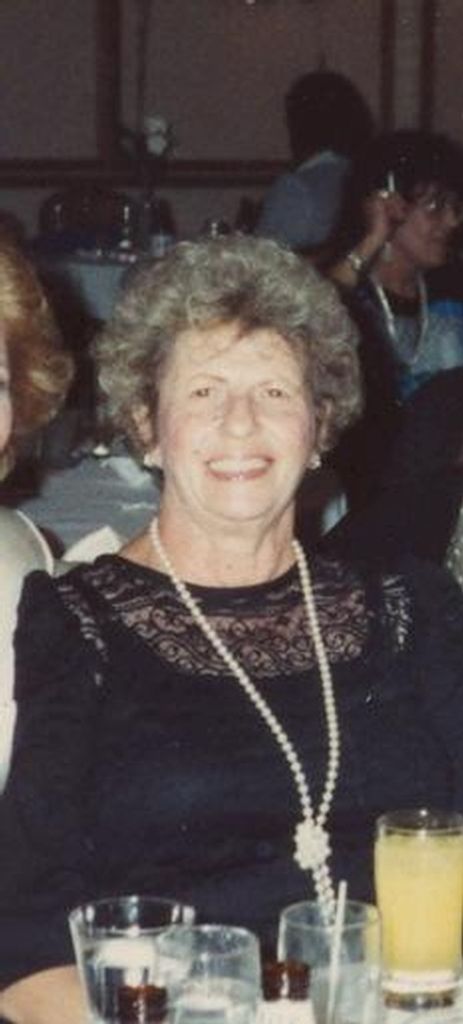 Elizabeth Raible Profile Photo