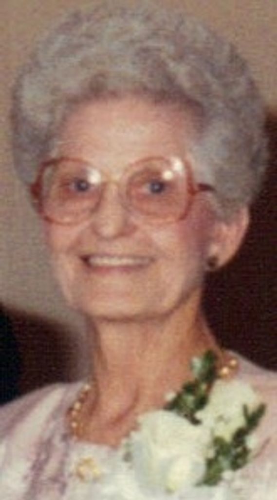 Pauline Weeks (Warren) Profile Photo