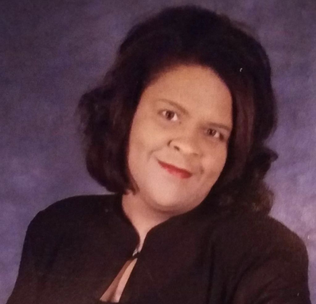 Leeza R Crosby-Edwards Profile Photo