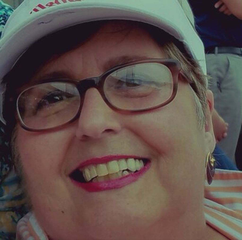 Carolyn Georgina Gulas Profile Photo