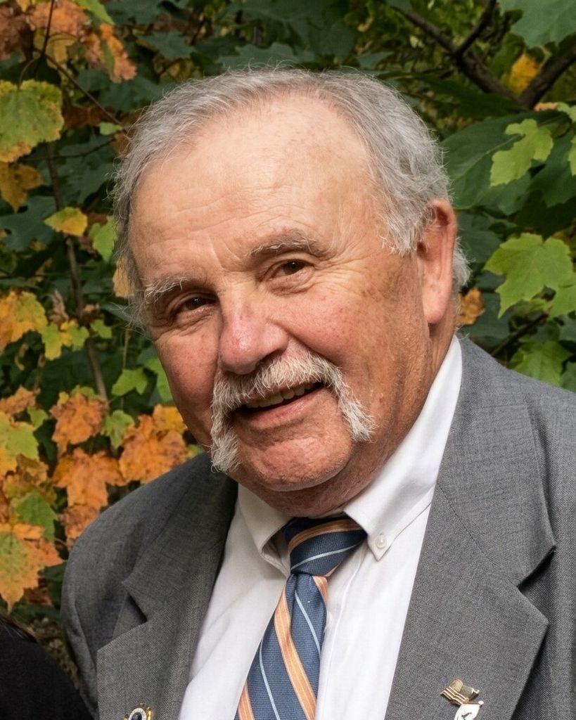 Richard Lee "Dick" Henry