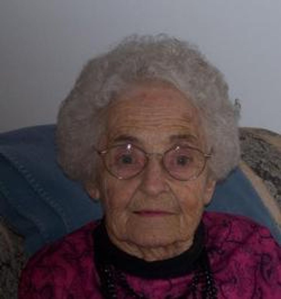 Vivian Virginia Manuel